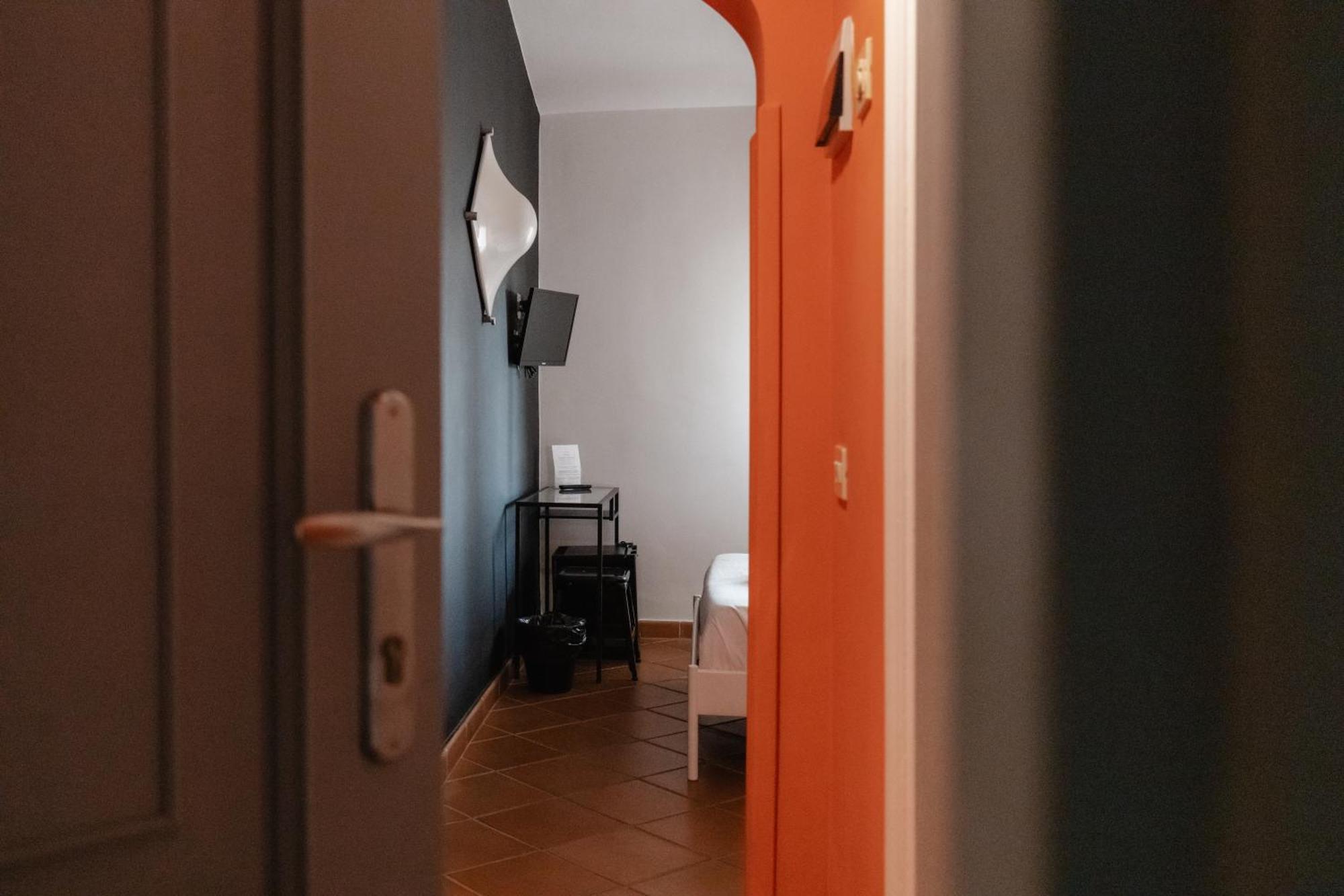 Mami Sabaudia Hotel Екстериор снимка
